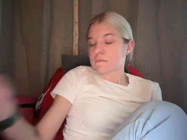 AmericnBarbie webcam