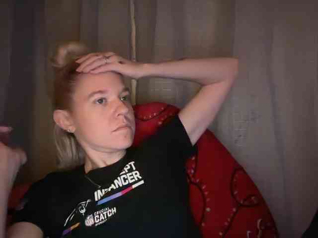 AmericnBarbie webcam