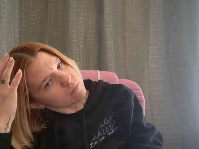 AmericnBarbie webcam