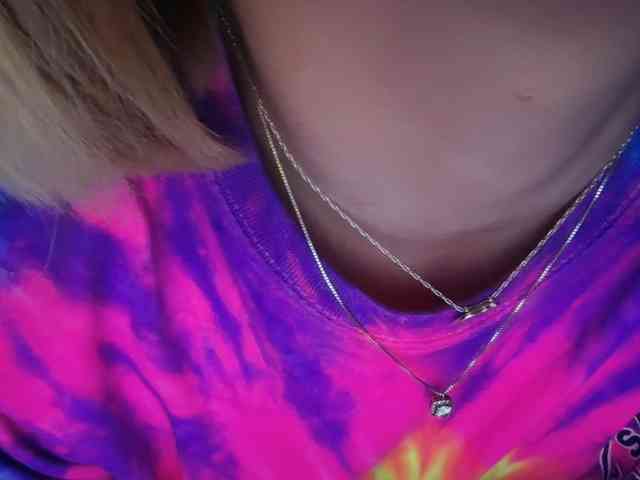 AmericnBarbie webcam