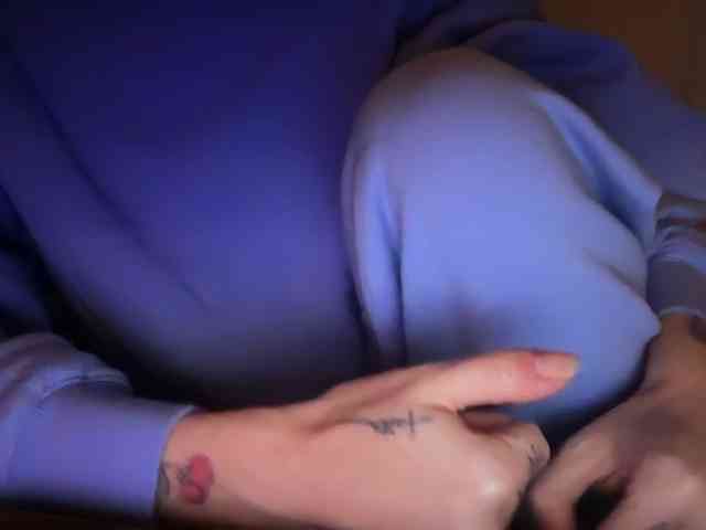 AmericnBarbie webcam