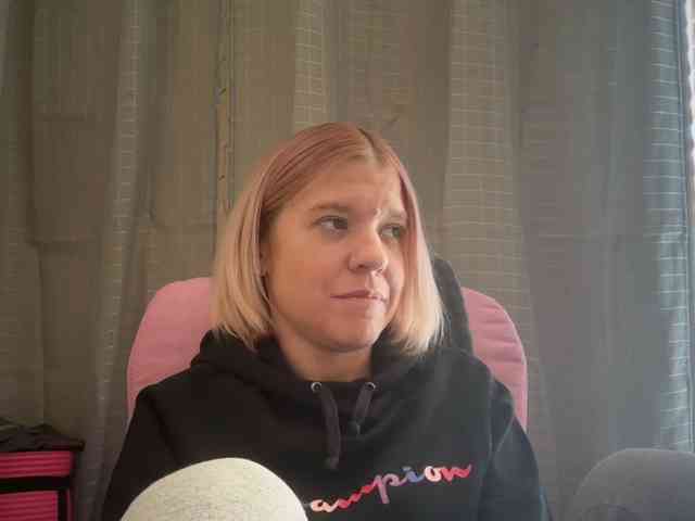 AmericnBarbie webcam