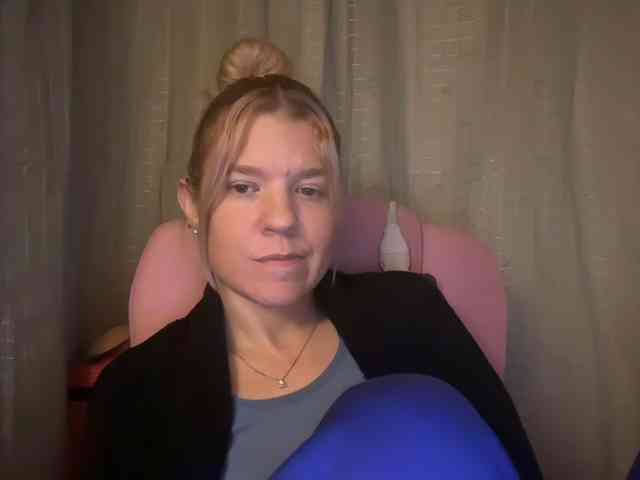 AmericnBarbie webcam