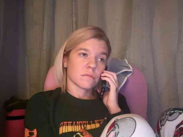 AmericnBarbie webcam