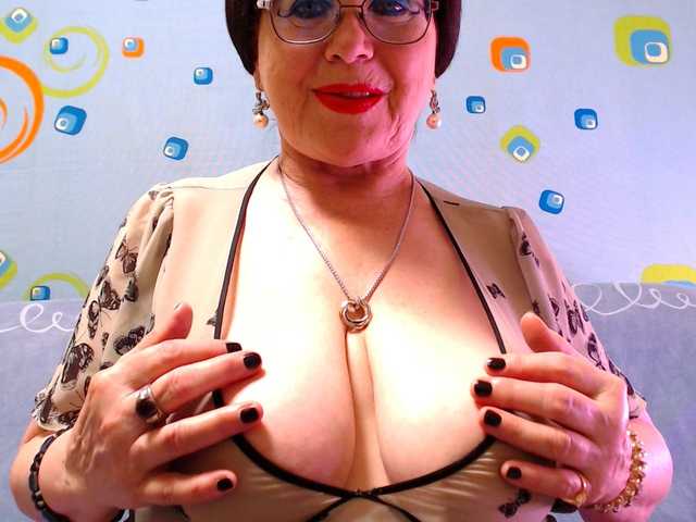  OldKinkyMILF chat room
