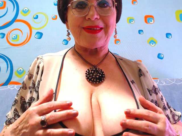 OldKinkyMILF from BongaCams is Freechat