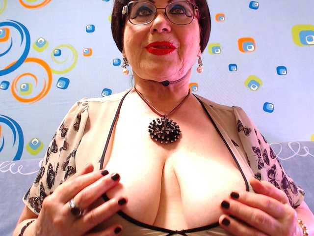  OldKinkyMILF chat room