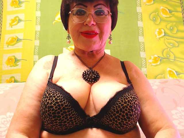 OldKinkyMILF from BongaCams is Freechat