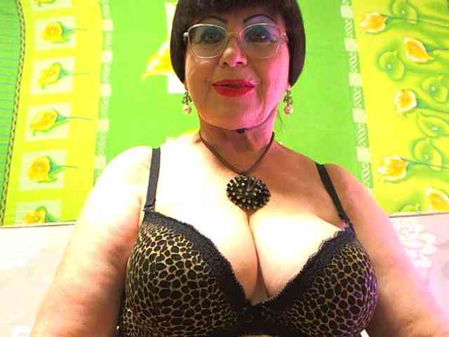 OldKinkyMILF