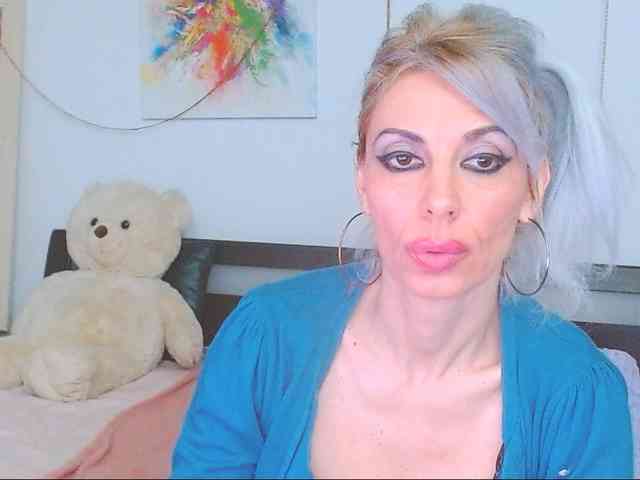 MissLaraHoney MissLaraHoney