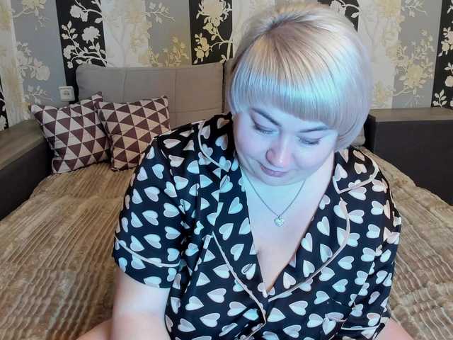 3Adele3's BongaCams show and profile