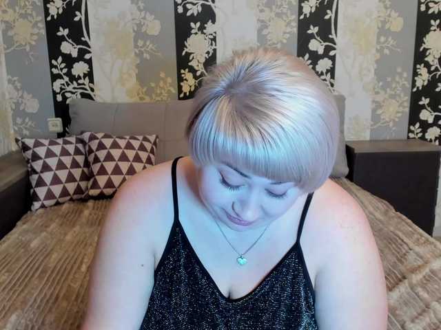 3Adele3's BongaCams show and profile