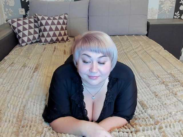 3Adele3's BongaCams show and profile