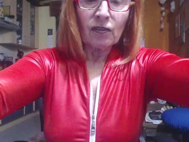 Sexysilvie's BongaCams show and profile