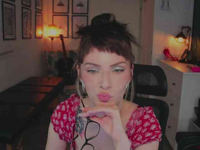 SandyMISS Live Webcam on BongaCams