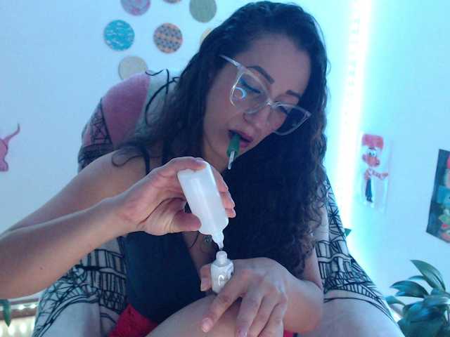 bomboncita288's BongaCams show and profile