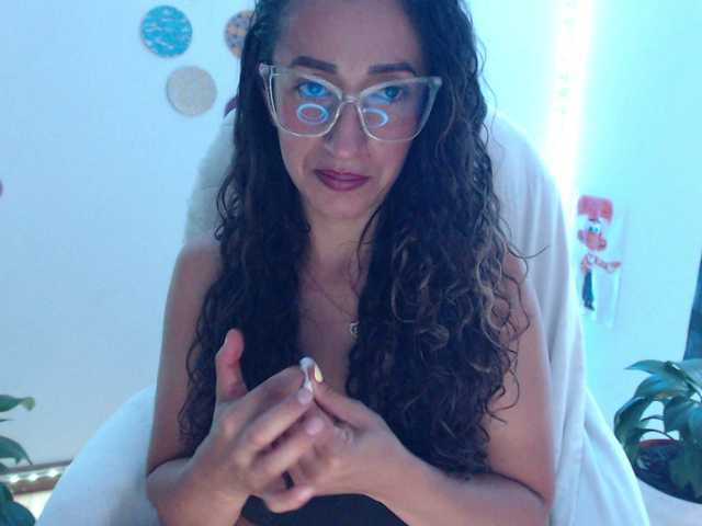 bomboncita288's BongaCams show and profile