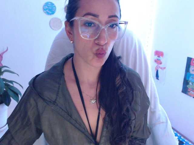 bomboncita288's BongaCams show and profile
