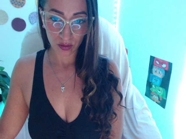 bomboncita288's BongaCams show and profile