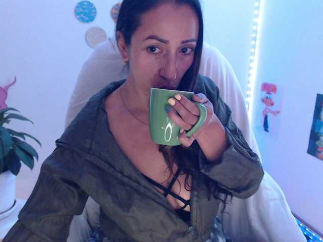 bomboncita288's BongaCams show and profile