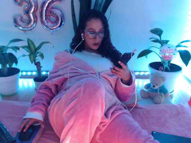 bomboncita288 webcam