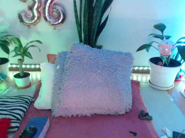 bomboncita288 webcam
