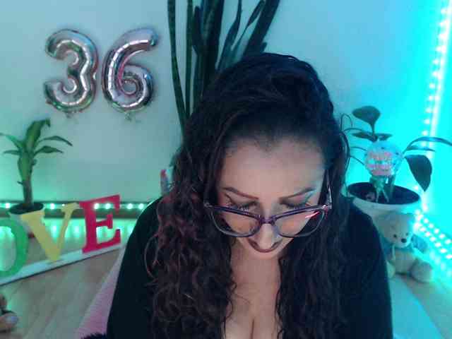 bomboncita288 webcam