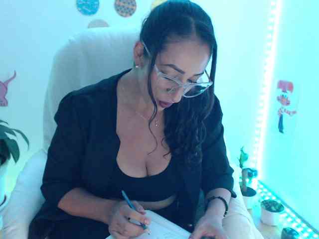 bomboncita288 webcam