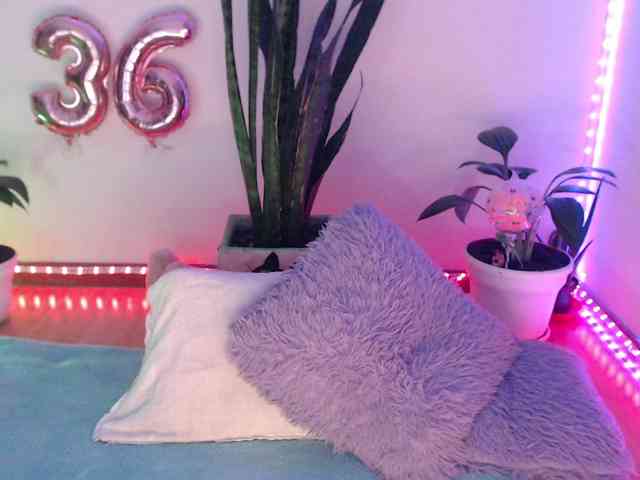 bomboncita288 webcam