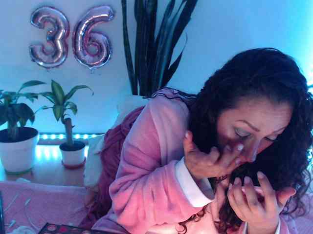 bomboncita288 webcam