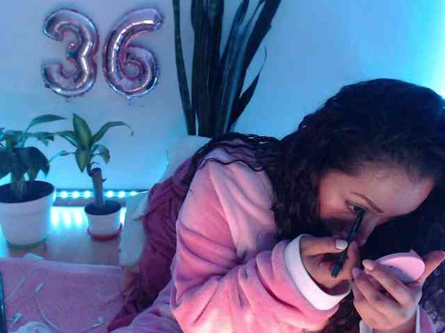 bomboncita288 webcam