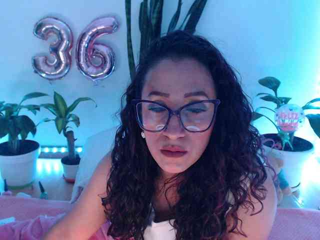 bomboncita288 webcam