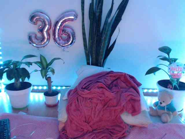bomboncita288 webcam