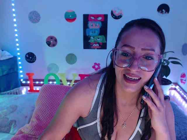 bomboncita288 webcam