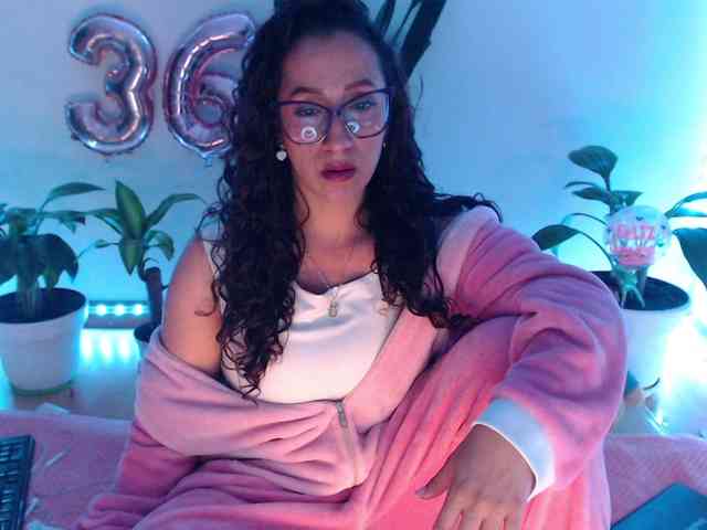 bomboncita288 webcam