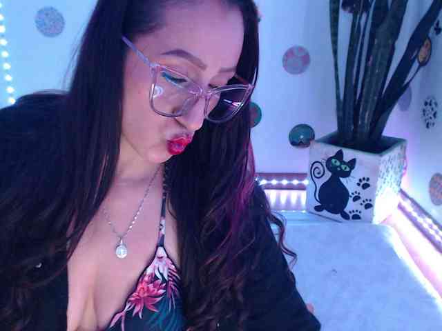 bomboncita288 webcam