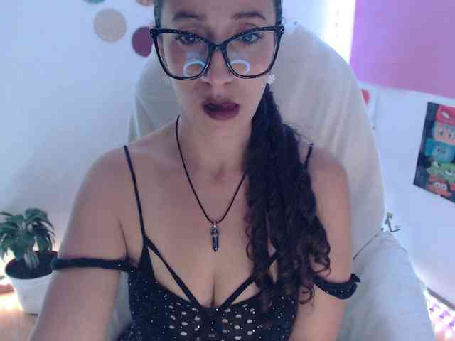 bomboncita288 webcam