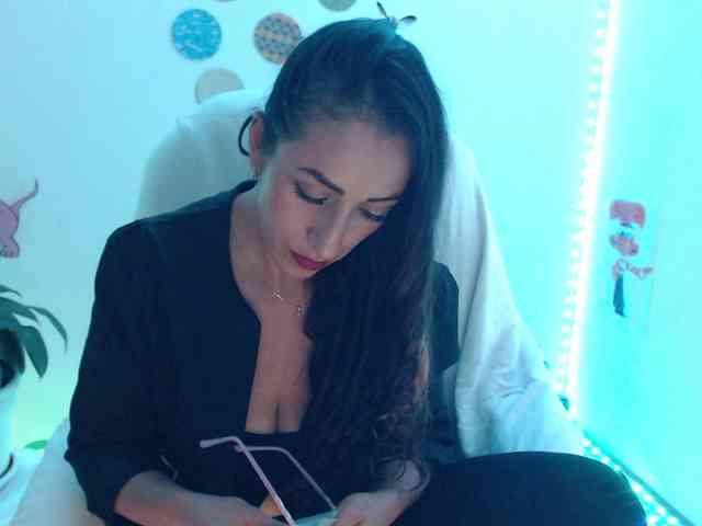 bomboncita288 webcam