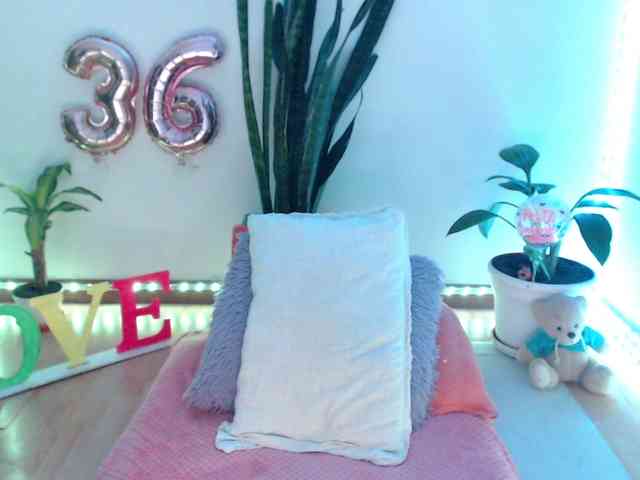bomboncita288 webcam
