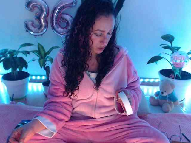 bomboncita288 webcam