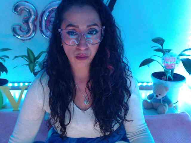 bomboncita288 webcam