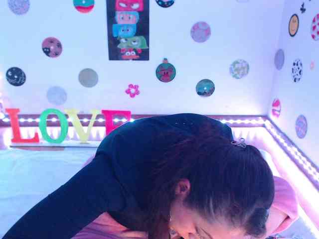 bomboncita288 webcam