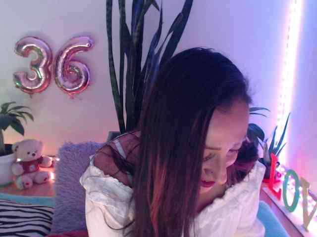bomboncita288 webcam