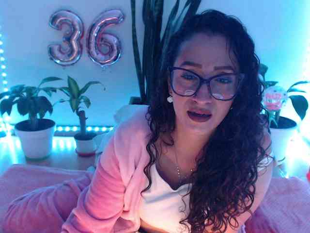 bomboncita288 webcam