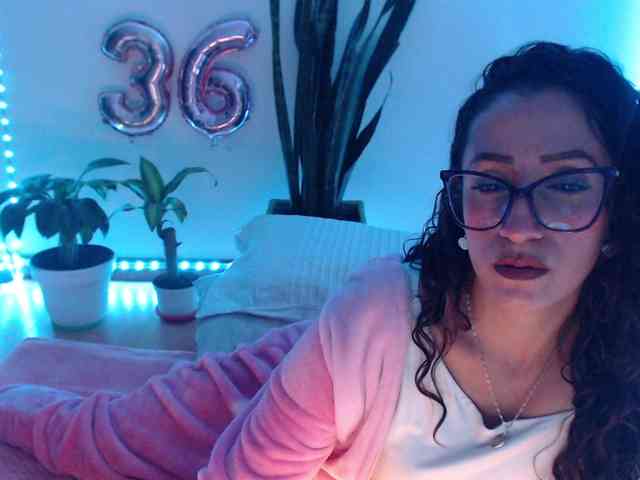 bomboncita288 webcam