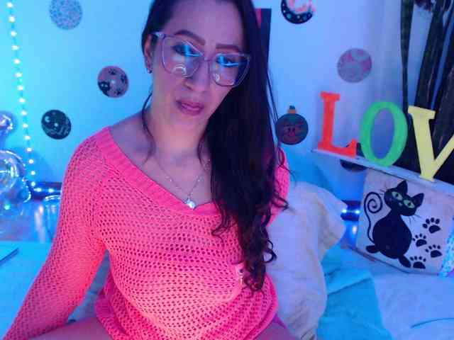 bomboncita288 webcam