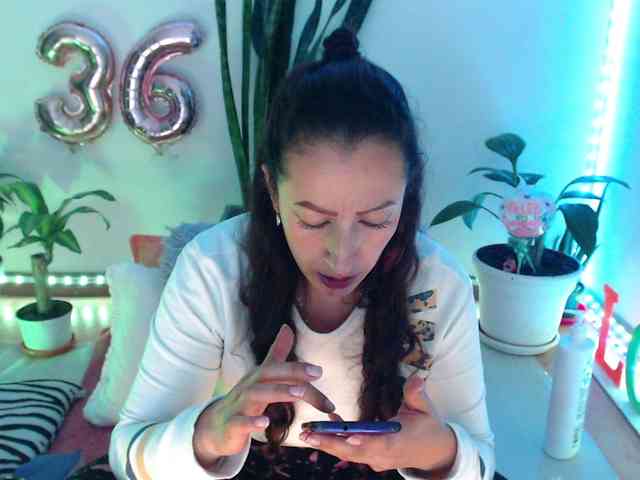 bomboncita288 webcam