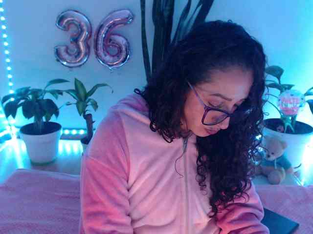 bomboncita288 webcam
