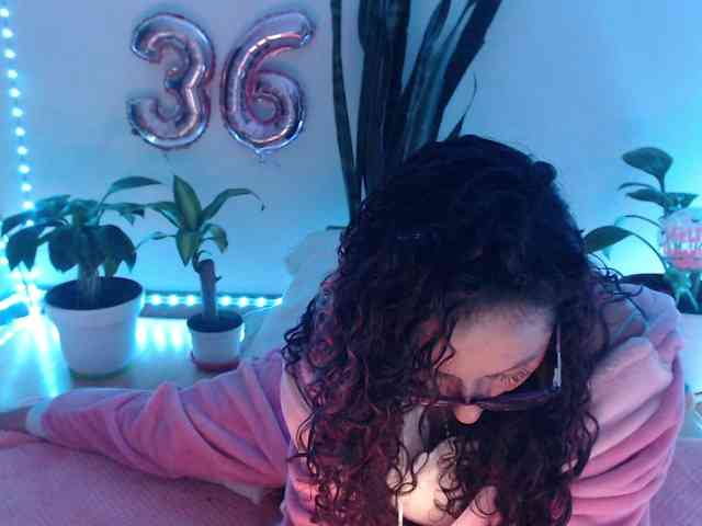 bomboncita288 webcam