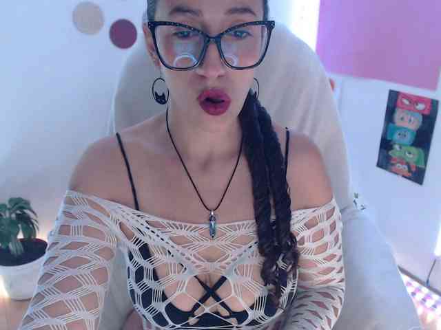 bomboncita288 webcam